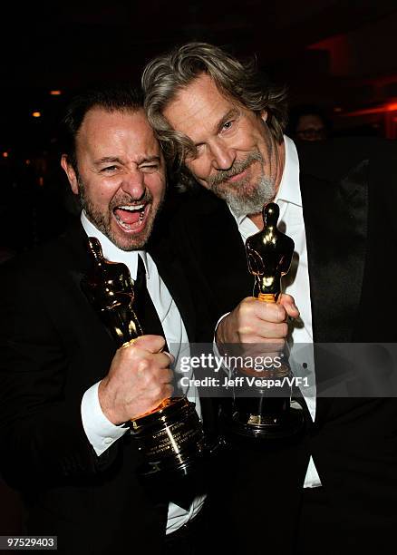 Actors Fisher Stevens and Jeff Bridges attend the 2010 Vanity Fair Oscar Party hosted by Graydon Carter at the Sunset Tower Hotel on March 7, 2010 in...