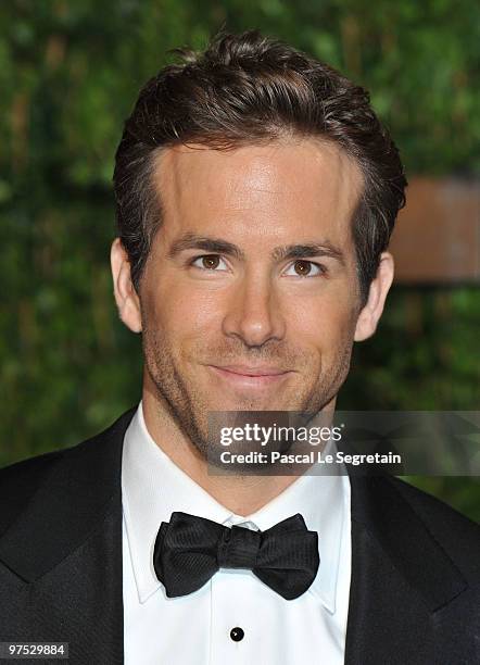 Actor Ryan Reynolds arrives at the 2010 Vanity Fair Oscar Party hosted by Graydon Carter held at Sunset Tower on March 7, 2010 in West Hollywood,...