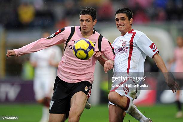Igor Budan of Palermo in action during the Serie A match between US Citta di Palermo and AS Livorno Calcio at Stadio Renzo Barbera on March 7, 2010...