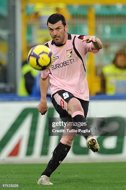 Cesare Bovo of Palermo in action during the Serie A match between US Citta di Palermo and AS Livorno Calcio at Stadio Renzo Barbera on March 7, 2010...