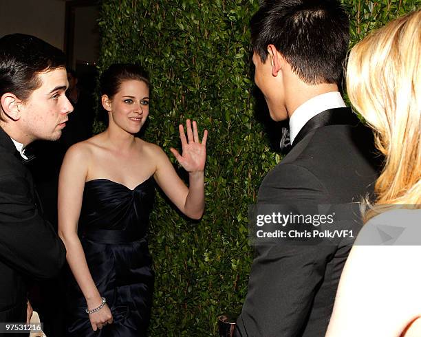 Actors Kristen Stewart and Taylor Lautner attend the 2010 Vanity Fair Oscar Party hosted by Graydon Carter at the Sunset Tower Hotel on March 7, 2010...