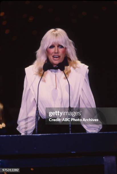 Suzanne Somers appearing at the 34th Primetime Emmy Awards, Pasadena Civic Auditorium, Pasadena, CA, September 19, 1982.