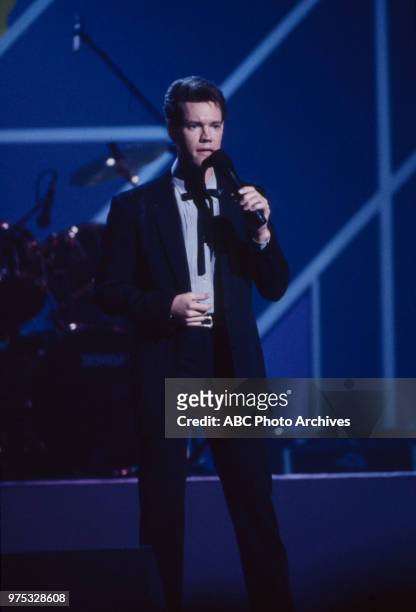 Los Angeles, CA Randy Travis performing on the 17th Annual American Music Awards, Shrine Auditorium, January 22, 1990.