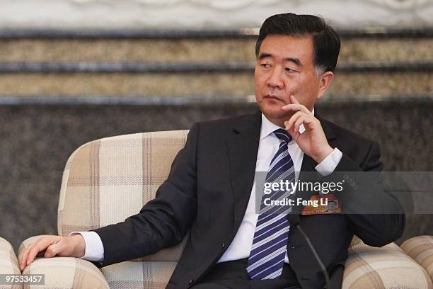 Member of the Political Bureau of the CPC Central Committee and Secretary of the CPC Guangdong Committee Wang Yang attends the Guangdong group...