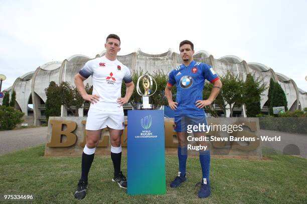 England U20 rugby captain Ben Curry and France U20 rugby captain Arthur Coville pose with the Trophy during the World Rugby via Getty Images U20...