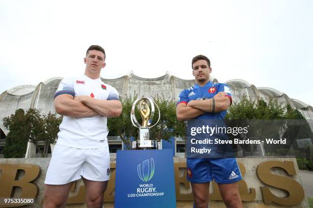 England U20 rugby captain Ben Curry and France U20 rugby captain Arthur Coville pose with the Trophy during the World Rugby via Getty Images U20...