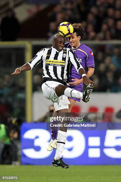 Gianluca Comotto of ACF Fiorentina battles for the ball with Mohamed Sissoko of Juventus FC during the Serie A match between at ACF Fiorentina and...