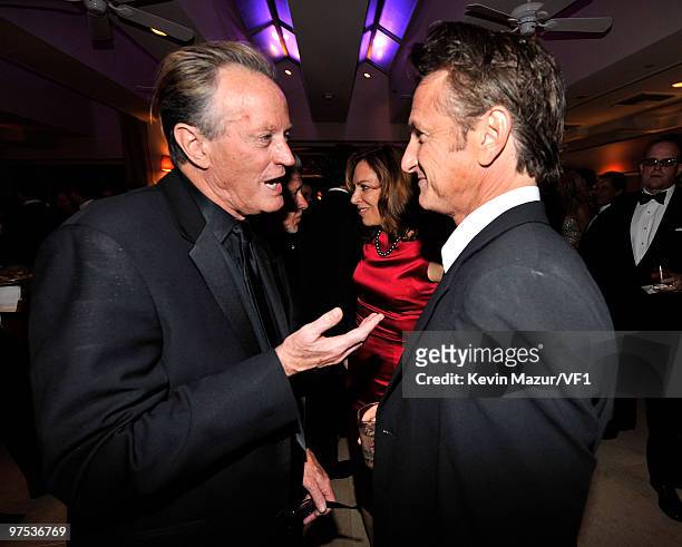 Peter Fonda and Sean Penn attends the 2010 Vanity Fair Oscar Party hosted by Graydon Carter at the Sunset Tower Hotel on March 7, 2010 in West...