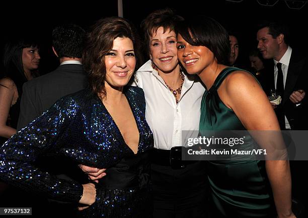 Marisa Tomei and Jane Fonda attends the 2010 Vanity Fair Oscar Party hosted by Graydon Carter at the Sunset Tower Hotel on March 7, 2010 in West...