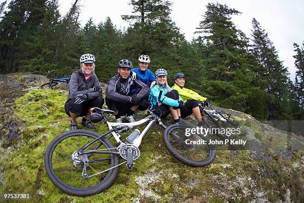 group of mountain bikers - john p kelly stock pictures, royalty-free photos & images