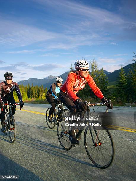 road cycling group - leanintogether stock pictures, royalty-free photos & images