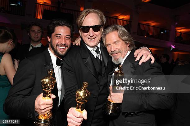 Ryan Bingham, T-Bone Burnett and Jeff Bridges at 20th Century Fox - Fox Searchlight Pictures Oscar Party on March 07, 2010 at Boulevard 3 in...