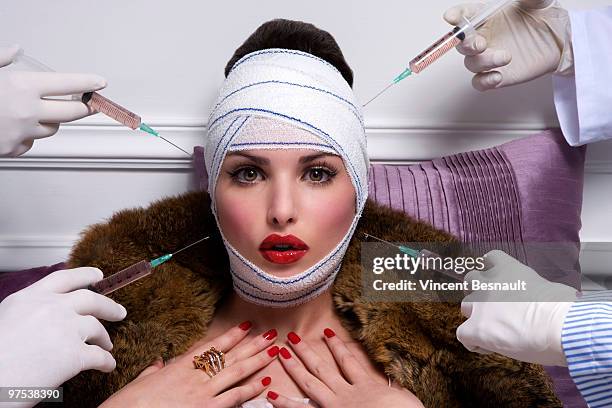 luxurious woman and plastic surgery moment - botoxinjektion bildbanksfoton och bilder