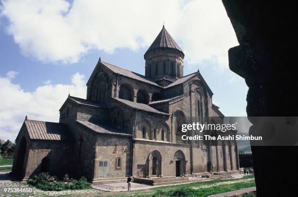 Sveti Tskhoveli Church is seen on June 2, 1988 in Mtskheta, Georgia, Soviet Union.