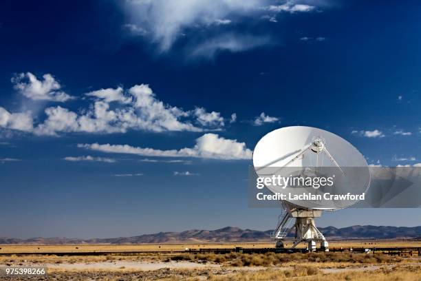 very large array - satellite dish bildbanksfoton och bilder
