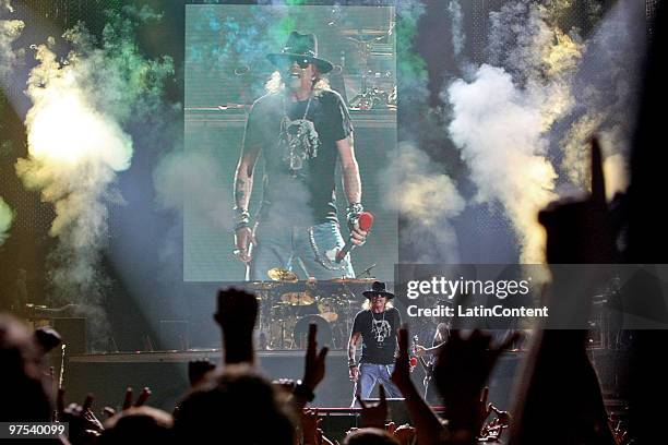 Axl Rose 2010 Photos and Premium High Res Pictures - Getty Images