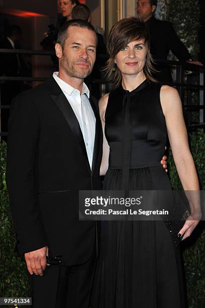 Actor Guy Pearce arrives at the 2010 Vanity Fair Oscar Party hosted by Graydon Carter held at Sunset Tower on March 7, 2010 in West Hollywood,...