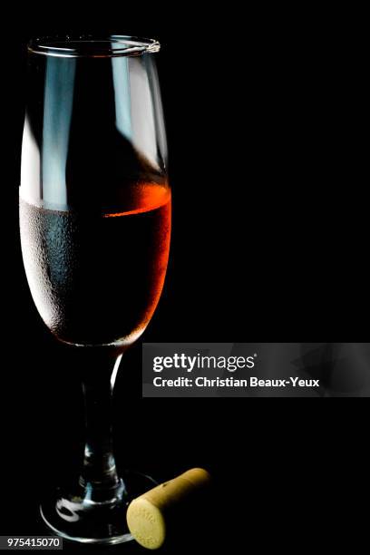 wine - yeux stockfoto's en -beelden