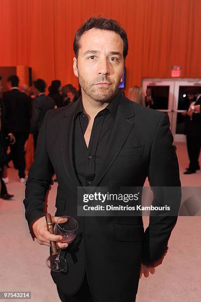 Actor Jeremy Piven attends the 18th Annual Elton John AIDS Foundation Oscar party held at Pacific Design Center on March 7, 2010 in West Hollywood,...