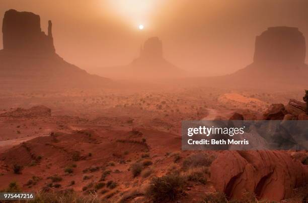 Butte Sand 2,142 Differential Erosion Stock Photos, High-Res Pictures, and Images ...