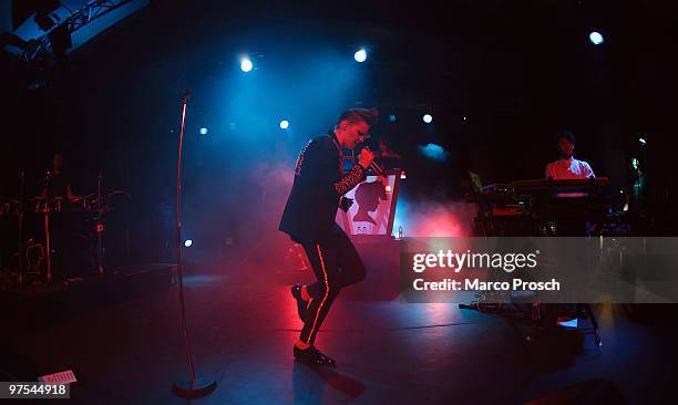 Singer Eleanor Jackson of La Roux performs live at the Astra Kulturhaus on March 5, 2010 in Berlin, Germany.