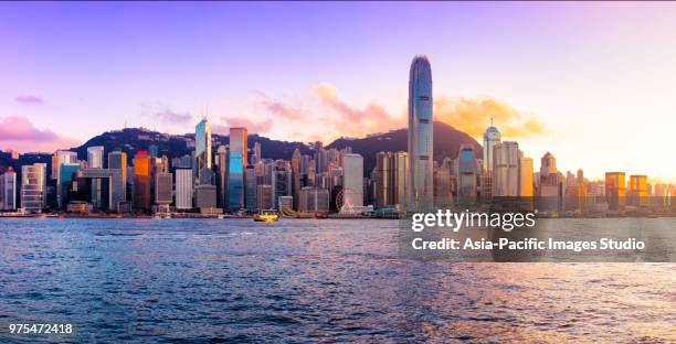 hong kong skyline - hong kong stock pictures, royalty-free photos & images