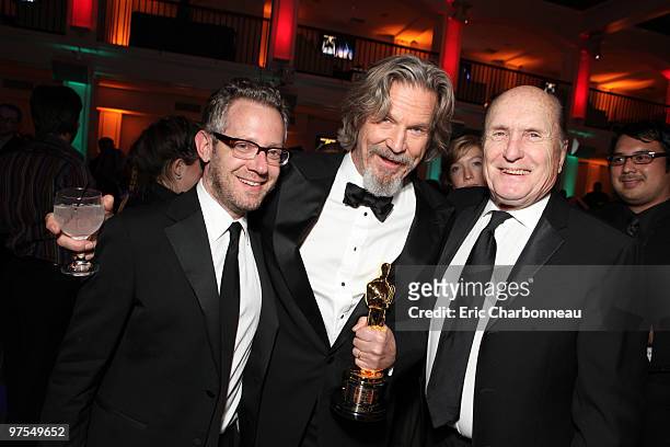 Producer Rob Carliner, Jeff Bridges and Robert Duvall at 20th Century Fox - Fox Searchlight Pictures Oscar Party on March 07, 2010 at Boulevard 3 in...