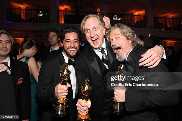 Ryan Bingham, T-Bone Burnett and Jeff Bridges at 20th Century Fox - Fox Searchlight Pictures Oscar Party on March 07, 2010 at Boulevard 3 in...