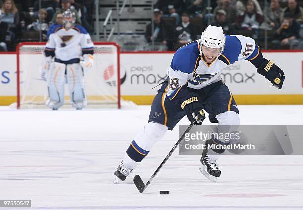 Jay McClement of the St. Louis Blues skates against the Colorado Avalanche at the Pepsi Center on March 6, 2010 in Denver, Colorado. The Avalanche...