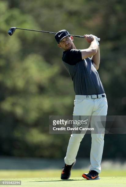 Kevin Chappell of the United States plays his tee shot on the sixth hole during the first round of the 2018 US Open at Shinnecock Hills Golf Club on...