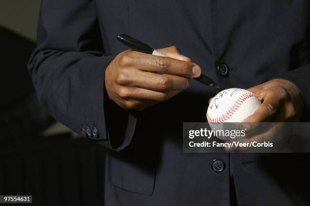 celebrity signing baseball - signs autographs baseball stock pictures, royalty-free photos & images