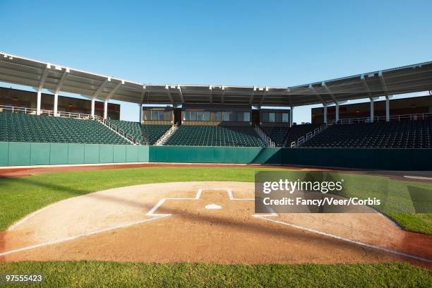 baseball stadium - home base photos et images de collection