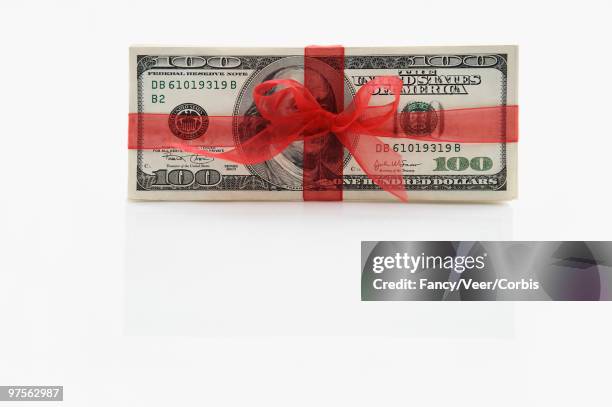 Currency Notes Packing Ribbons Stack Of Letters Ribbon Photos and Premium High Res Pictures - Getty Images