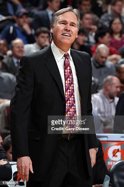 Head coach Mike D'Antoni of the New York Knicks reacts during the game against the Chicago Bulls on February 16, 2010 at the United Center in...