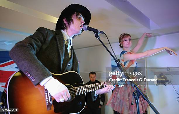 British singer Pete Doherty performs during the Joseph flagship opening, as part of Paris fashion week, at Joseph store on March 8, 2010 in Paris,...