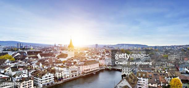 luftaufnahme der stadt zürich - zurich stock-fotos und bilder