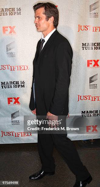 Actor Timothy Olyphant attends the premiere of the television show "Justified" at the Directors Guild of America on March 8, 2010 in Los Angeles,...