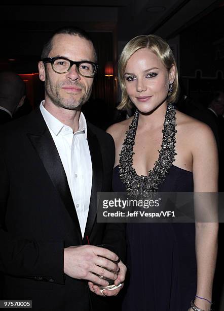Actors Guy Pierce and Abbie Cornish attends the 2010 Vanity Fair Oscar Party hosted by Graydon Carter at the Sunset Tower Hotel on March 7, 2010 in...