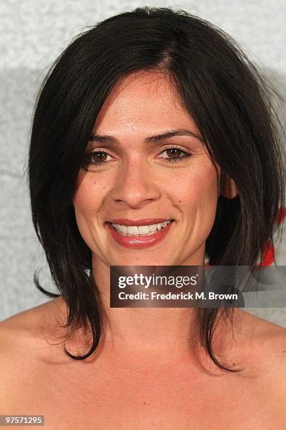 Actress Alex Baretta attends the premiere of the television show "Justified" at the Directors Guild of America on March 8, 2010 in Los Angeles,...