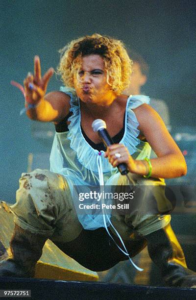 Neneh Cherry performs on stage at the Glastonbury Festival on June 28th, 1997 in Glastonbury, England.