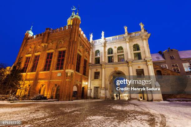 golden gate in gdansk - mannerism stock pictures, royalty-free photos & images