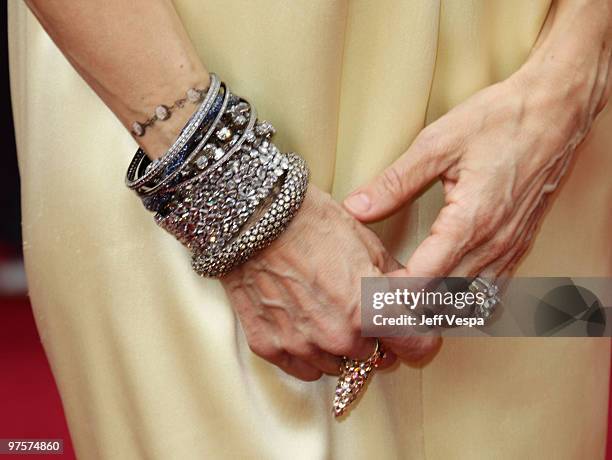 Actress Sarah Jessica Parker arrives at the 82nd Annual Academy Awards held at the Kodak Theatre on March 7, 2010 in Hollywood, California.