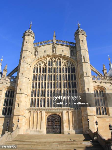 February 2018, UK, Windsor: The main entrance to St George's Chapel, where Prince Harry and Meghan Markle are set to marry on 19 May 2018. The late...