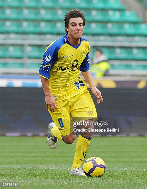 Simone Bentivoglio of Chievo in action during the Serie A match between AS Bari and AC Chievo Verona at Stadio San Nicola on March 7, 2010 in Bari,...