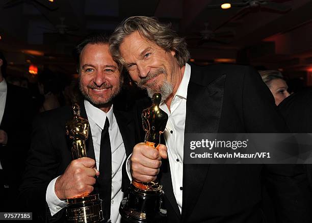 Fisher Stevens and Jeff Bridges attends the 2010 Vanity Fair Oscar Party hosted by Graydon Carter at the Sunset Tower Hotel on March 7, 2010 in West...