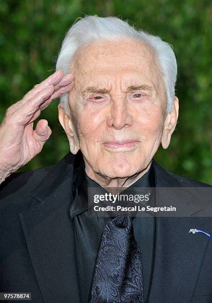 Actor Kirk Douglas arrives at the 2010 Vanity Fair Oscar Party hosted by Graydon Carter held at Sunset Tower on March 7, 2010 in West Hollywood,...