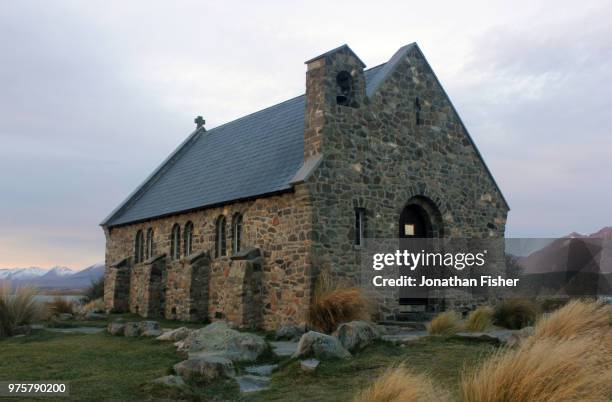 church of the good shepherd beside lake tekapo, south canterbury - church of the good shepherd tekapo stock pictures, royalty-free photos & images