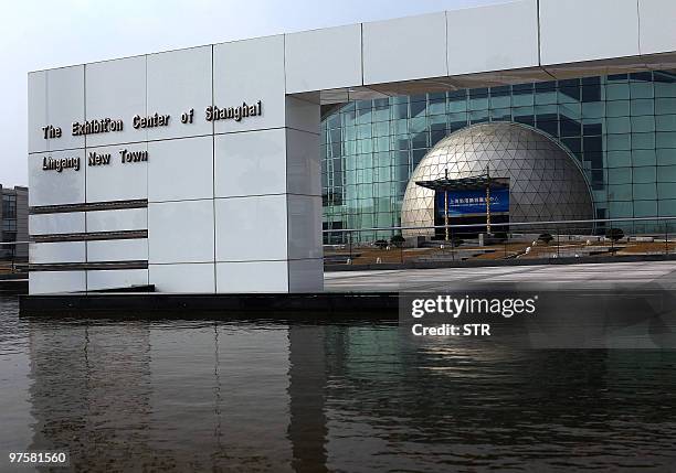 By Julie Desne A state-of-the-art exhibition center in Lingang, a 300 square-kilometer town built on the outskirts of Shanghai on 30 December 2008,...