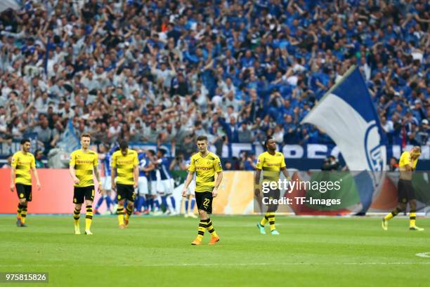 Nuri Sahin of Dortmund, Marco Reus of Dortmund, Sokratis Papastathopoulos of Dortmund, Christian Pulisic of Dortmund, Michy Batshuayi of Dortmund and...