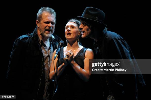 Bill Chambers, Kasey Chambers and Shane Nicholson perform on stage at Hamer Hall on 14th August 2008 in Melbourne, Australia.